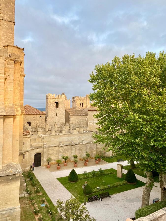 Tresors De La Cathedrale, Maison De Ville Sur 4 Niveaux Narbonne Bagian luar foto